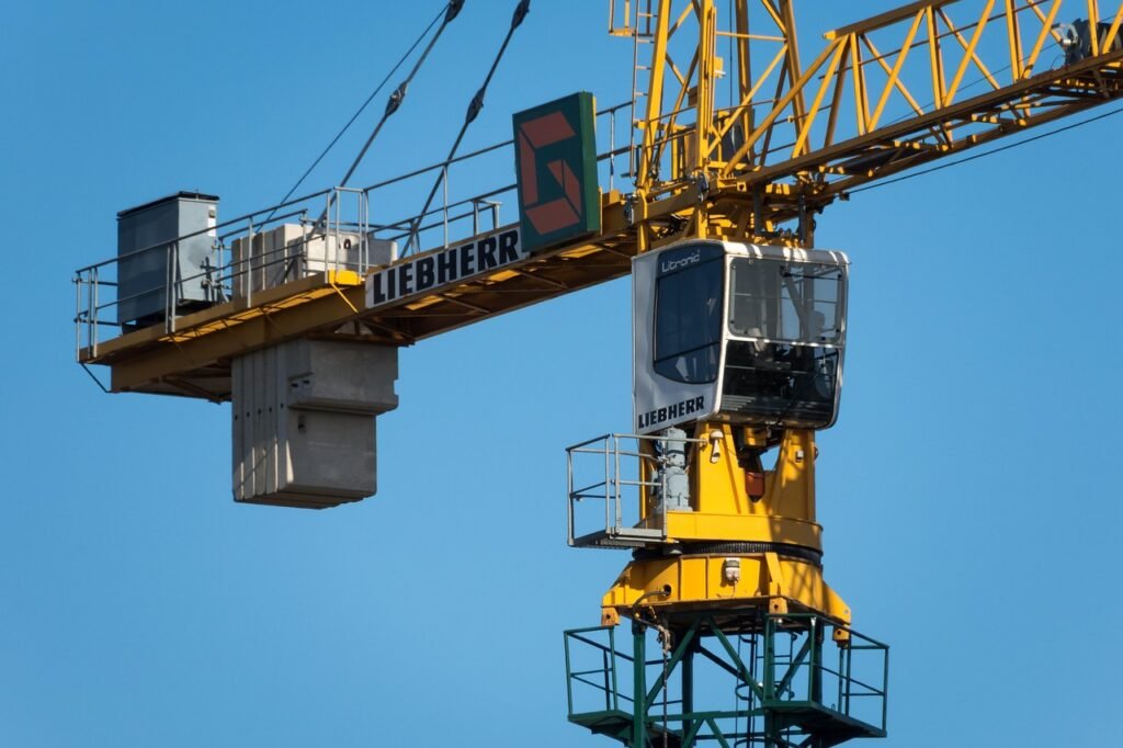 How to Become a Crane Operator